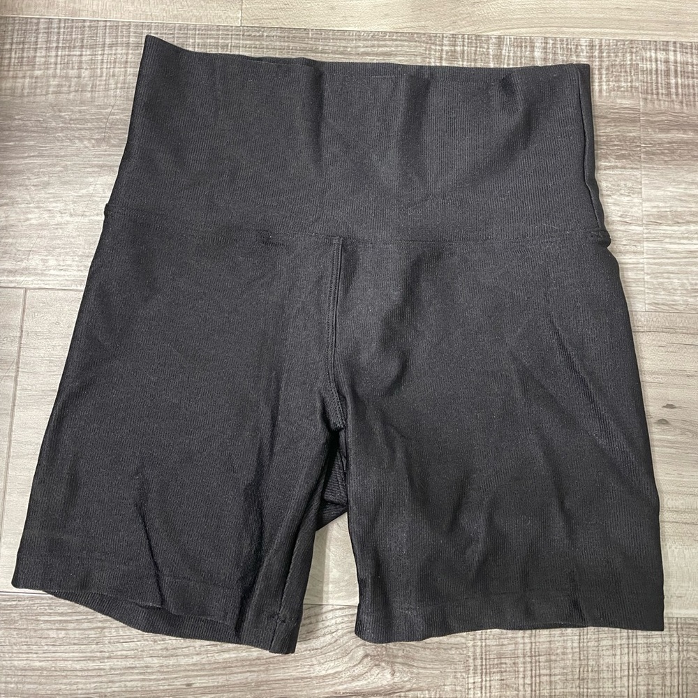 Aerie ribbed black biker shorts